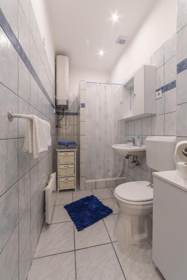 Lovely 1 Bedroom Flat With Central Location Budapest Kültér fotó
